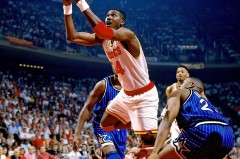 哈登禁赛一年或致快船崩溃，阴阳合同引发篮球行业监管关注