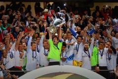 皇马5000万求购拜仁中场核心，解约金成关键转折点